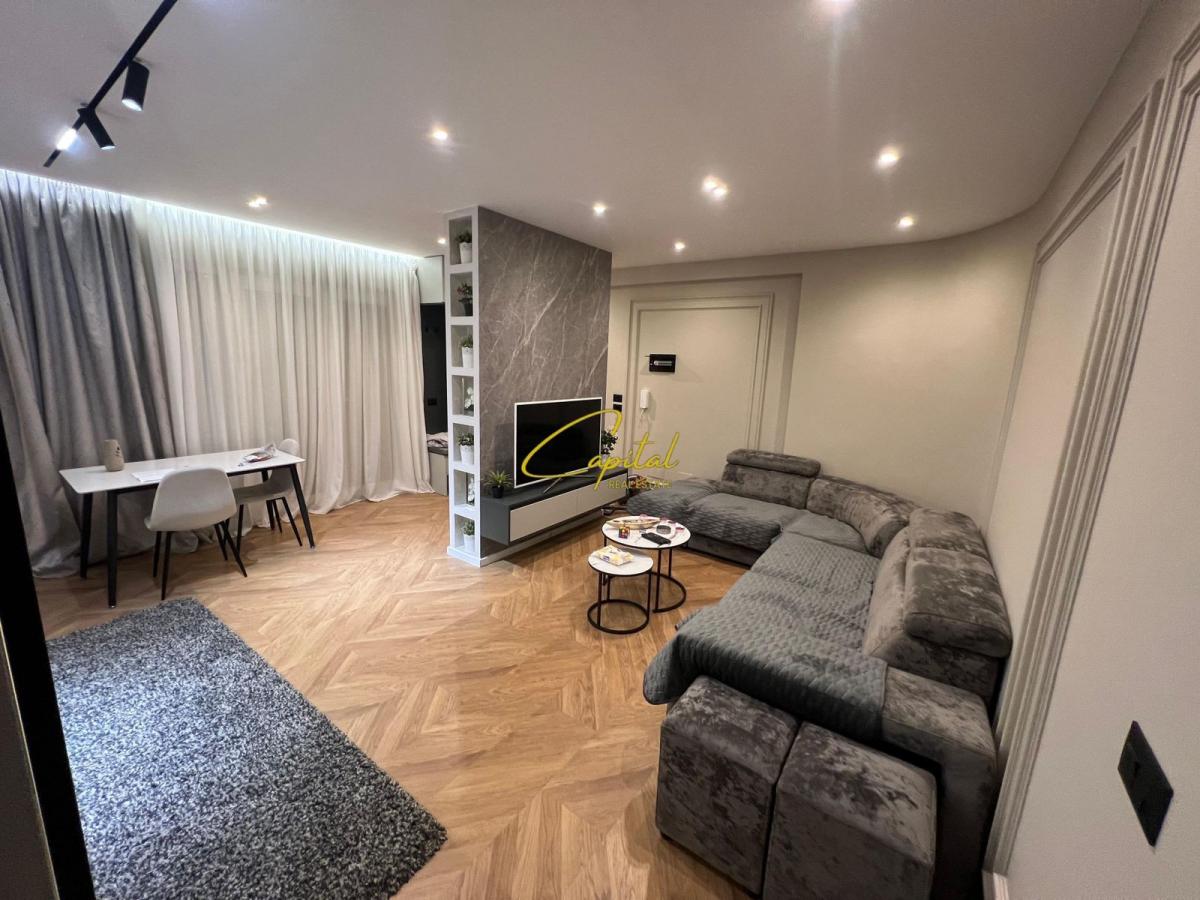 Apartament me qira 1+1 kodra e diellit 65.000 leke
