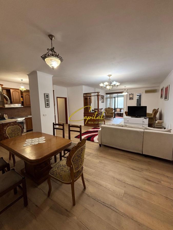 Apartament me qira 3+1+2 rruga e kavajes 110.000 leke