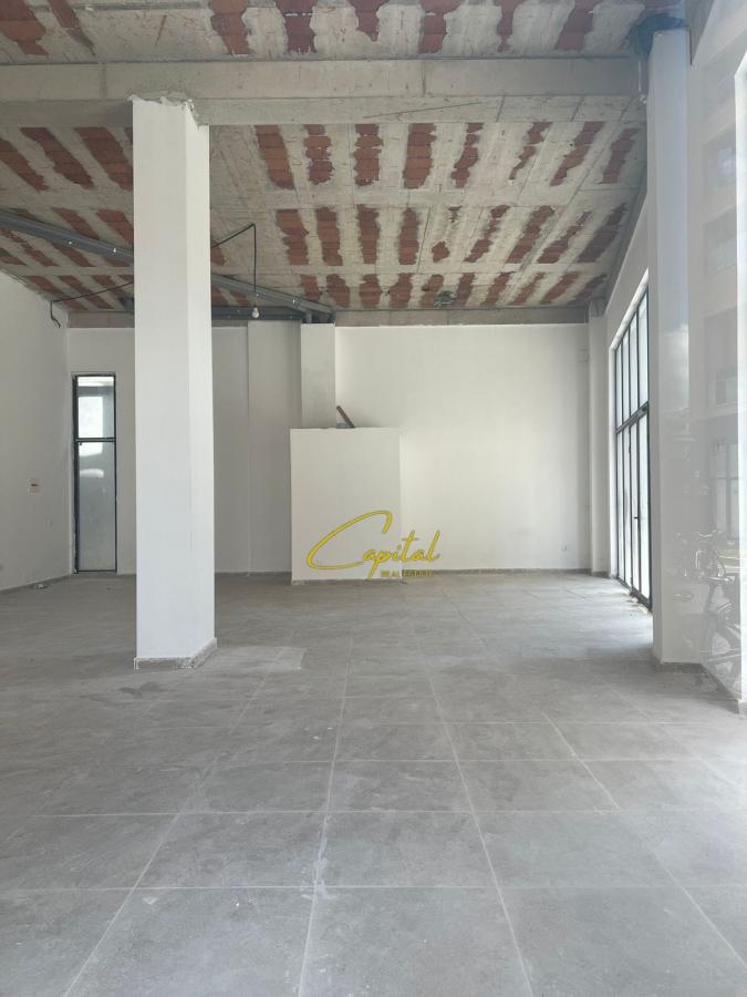 Ambient biznesi me qira 120 m2 xhamlliku 2000 euro