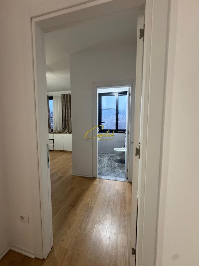 Shitet apartament 2+1 kodra e diellit 180.000 euro