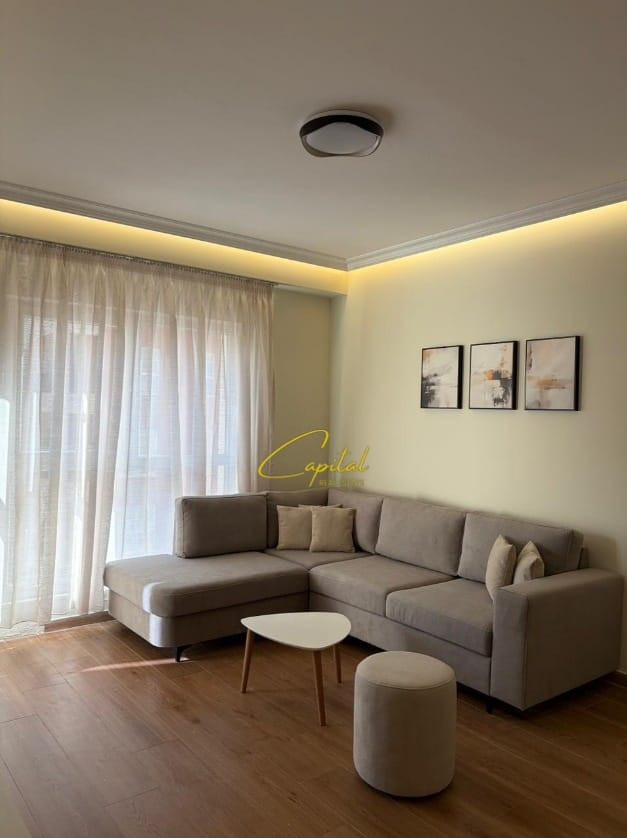 Apartament me qira 1+1 kompleksi aura 53.000 leke