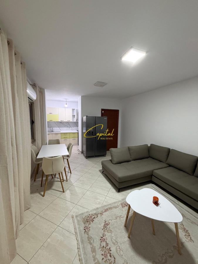 Apartament me qira 2+1 rruga jordan misja 75.000 leke