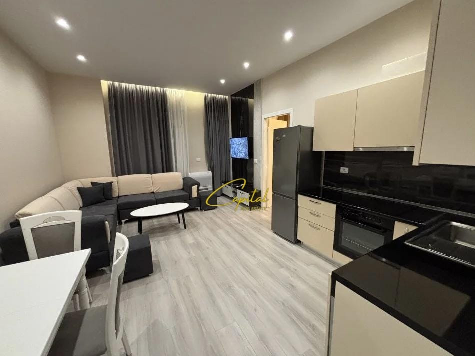 Apartament me qira 1+1 kodra e diellit 55.000 leke