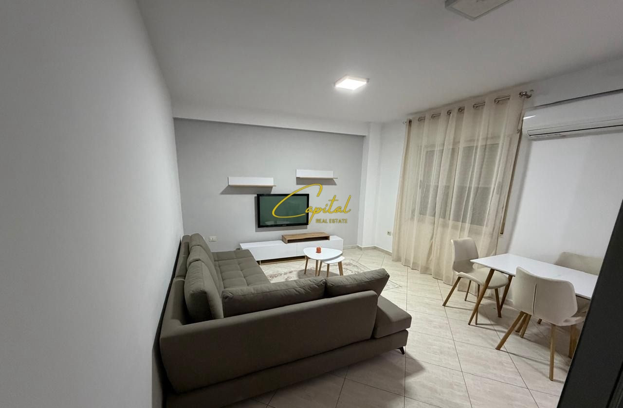 Apartament me qira 2+1 rruga jordan misja 70.000 leke