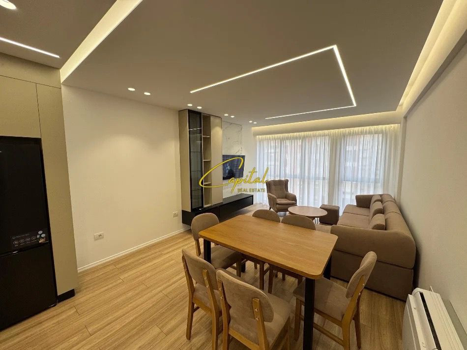 Apartament me qira 2+1 astir 740 euro