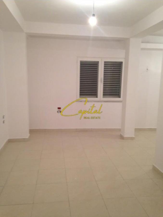 Zyre em qira 120 m2 xhamlliku 40.000 leke