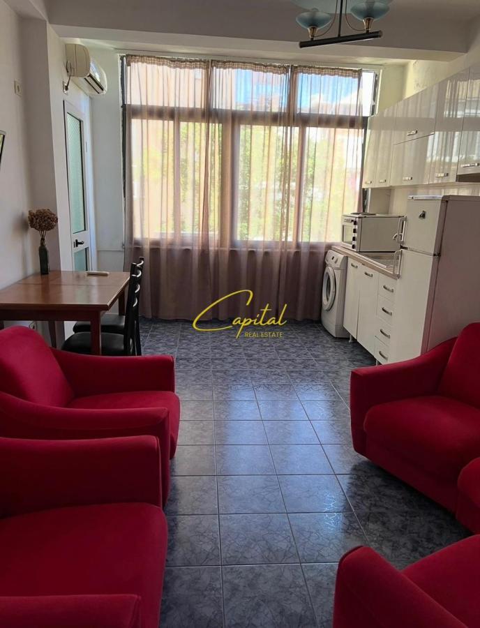Garsoniere me qira 50 m2 myslym shyri 40.000 leke