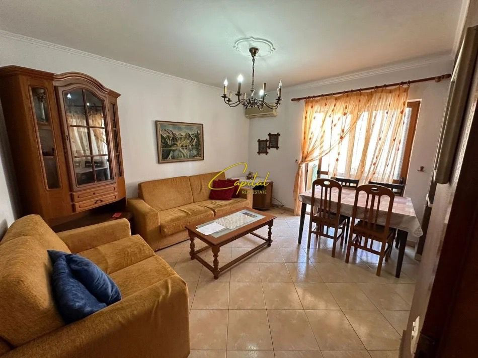 Apartament me qira 2+1 materniteti i ri 500 euro