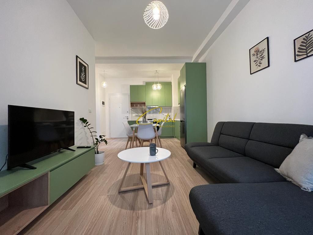 Apartament me qira 1+1 kompleksi kontakt 700 euro