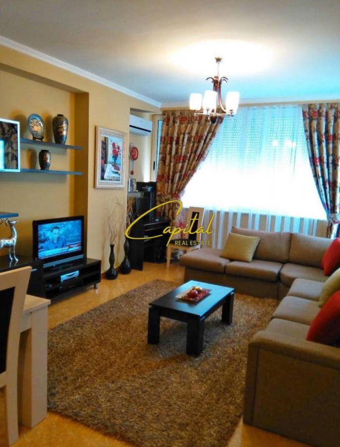 Shitet apartament 1+1 rruga kongresi i manastirit 129.000 euro