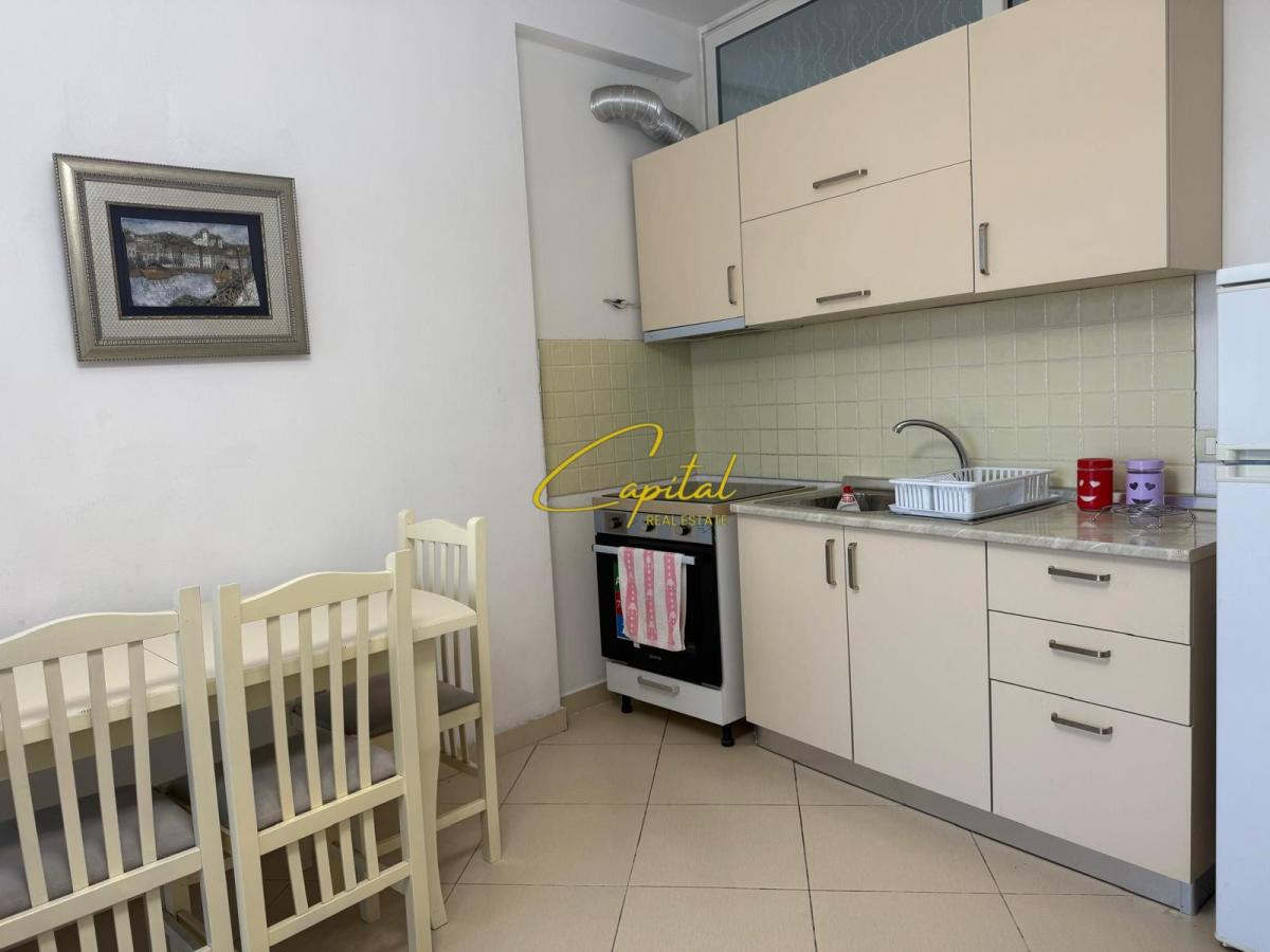 Apartament me qira 2+1 21 dhjetori 65.000 leke