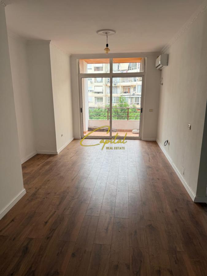 Shitet apartament 2+1 astir 140.000 euro
