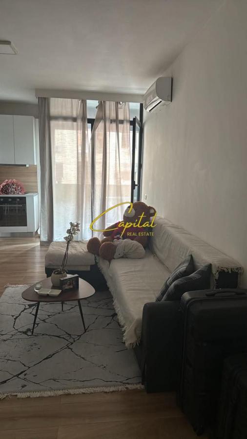 Apartament me qira 1+1 ish stacioni trenit 60.000 leke