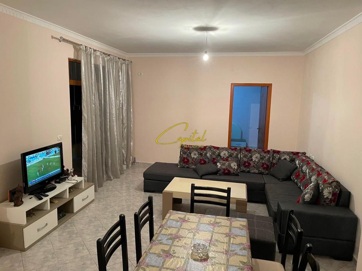 Apartament me qira 2+1 kombinat 40.000 leke