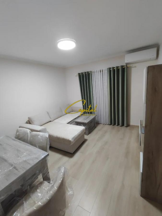 Apartament me qira 2+1 rruga fortuzi 800 euro