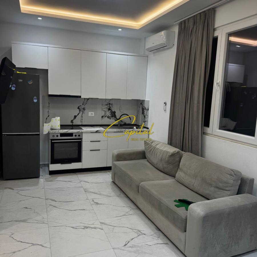 Apartament me qira 1+1 5 maji 50.000 leke