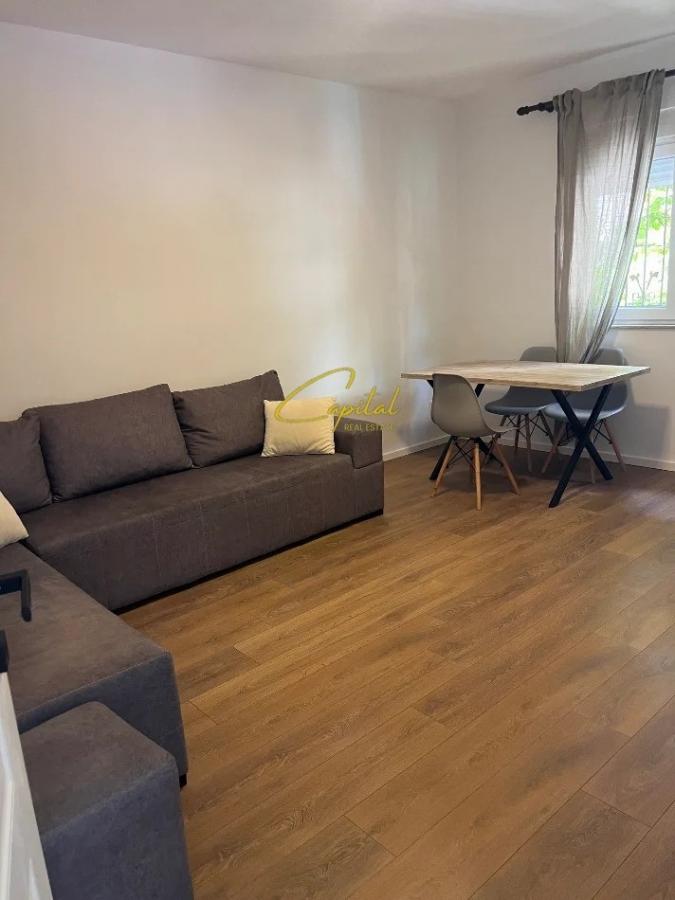 Shitet apartament 1+1 laprake 129.000 euro