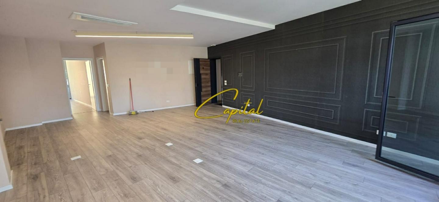 Ambient biznesi me qira 102 m2 liqeni artificial 1.400 euro