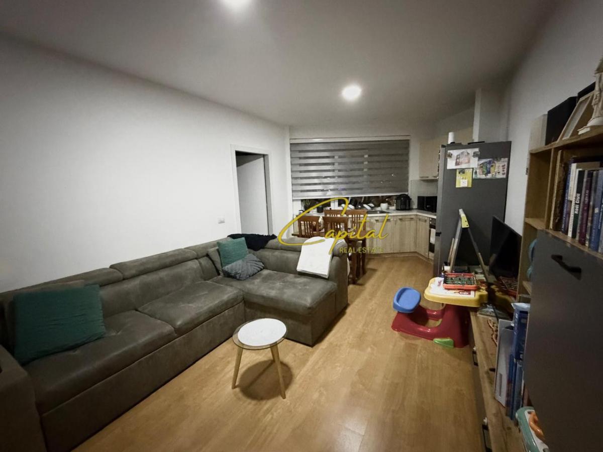 Apartament me qira 1+1 21 dhjetori 55.000 leke