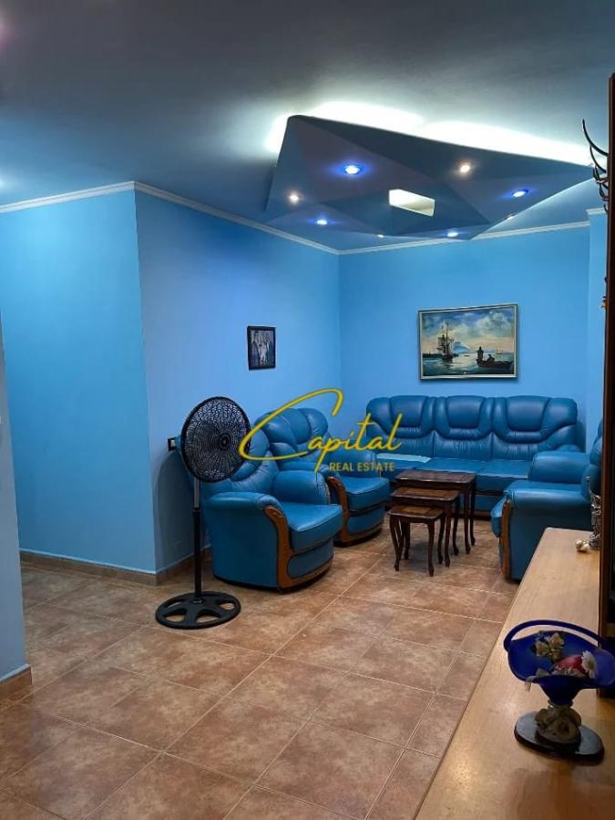 Shitet apartament 3+1 ish blloku 365.000 euro