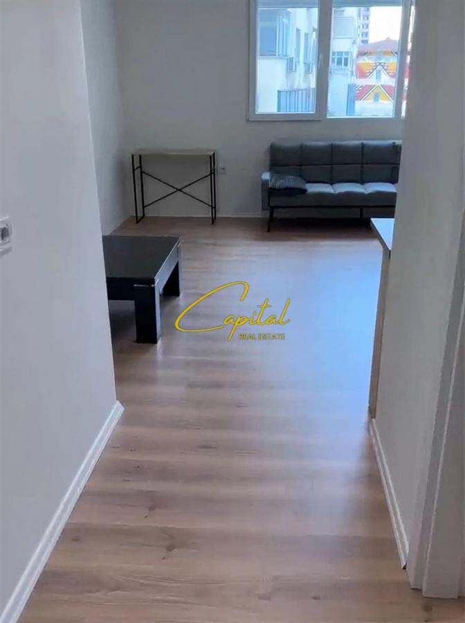 Ambient biznesi me qira 135 m2 pazari i ri 1.200 euro