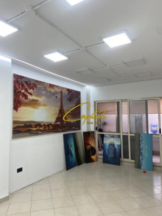 Ambient biznesi me qira 76 m2 astir 70.000 leke
