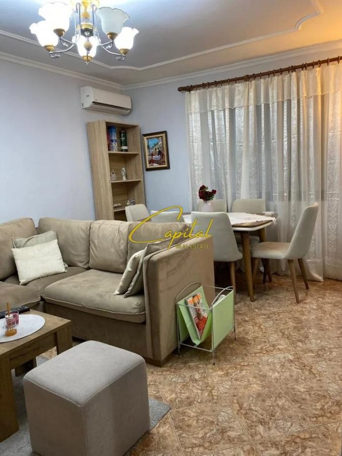 Apartament me qira 3+1 shkolla e baletit 60.000 leke