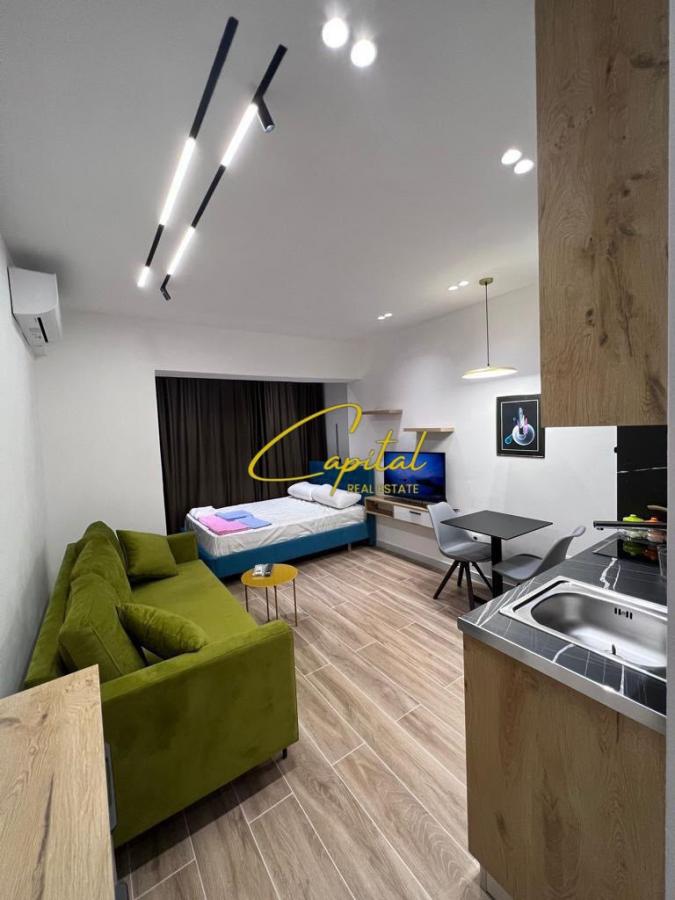 Garsoniere me qira 30 m2 stadiumi dinamo 45.000 leke