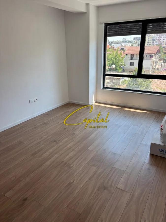 Apartament me qira 1+1 5 maji 40.000 leke