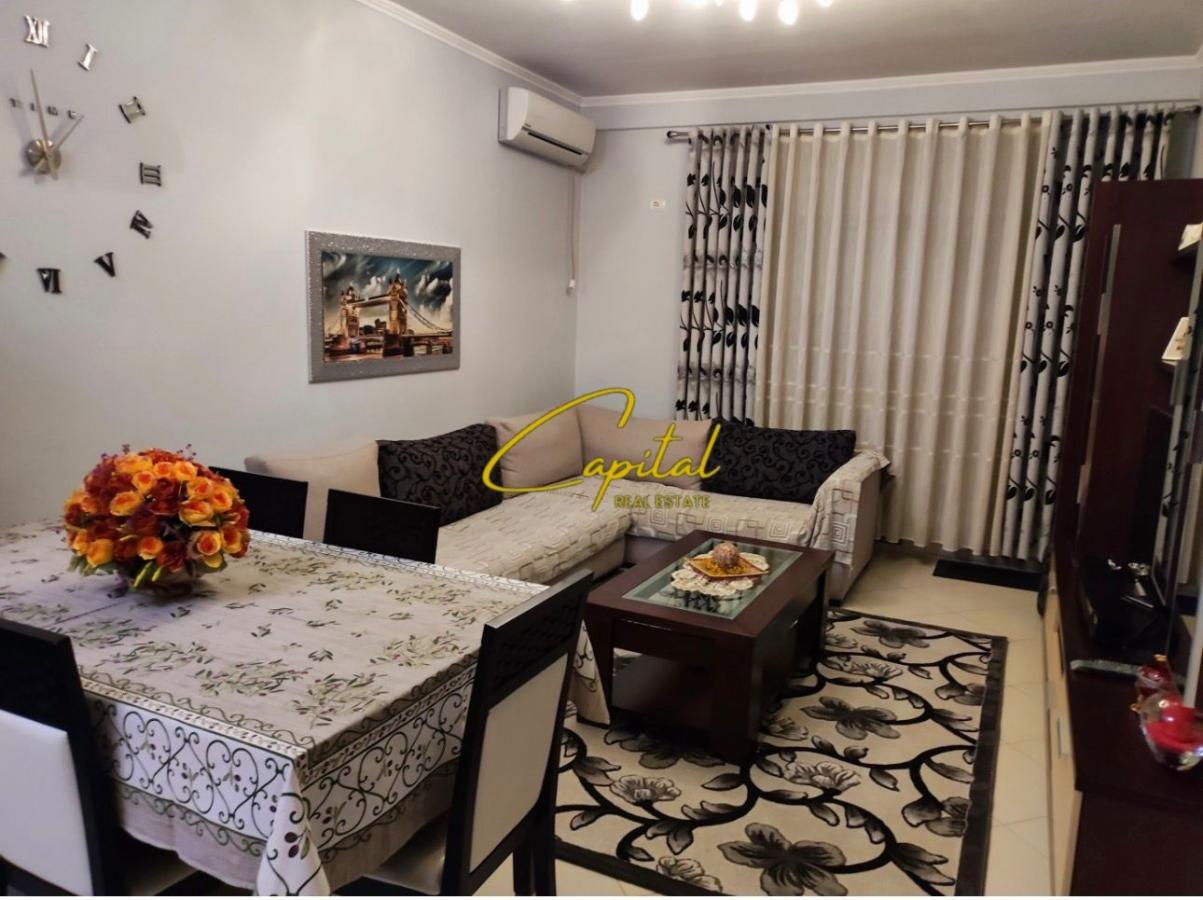 Apartament me qira 2+1 kopshti botanik 800 euro