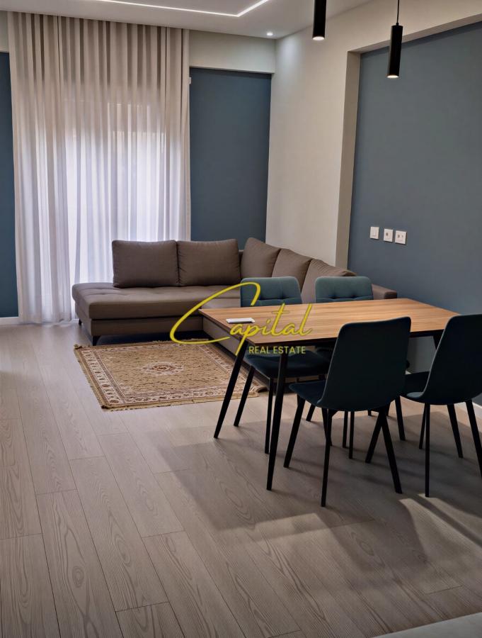 Apartament me qira 1+1 ish stacioni trenit 65.000 leke
