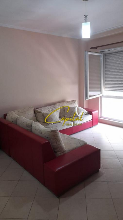 Apartament me qira 1+1 ish tregu elektrik 55.000 leke