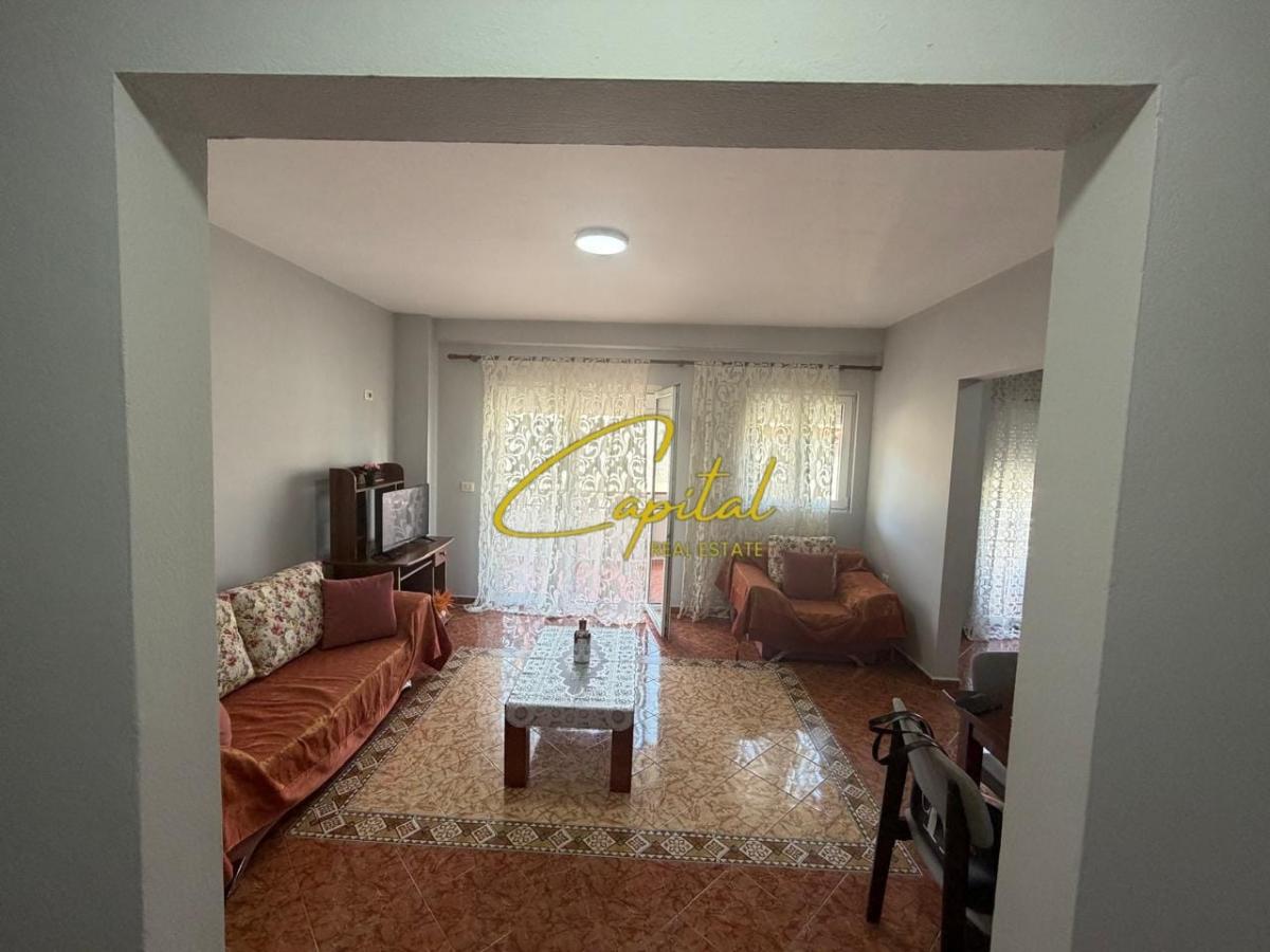 Apartament me qira 1+1 komuna e parisit 45.000 leke