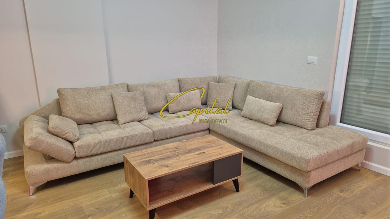 Apartament me qira 1+1 ish stacioni trenit 60.000 leke