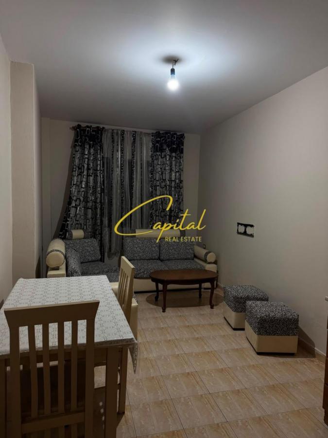Apartament me qira 1+1 stadiumi dinamo 40.000 leke