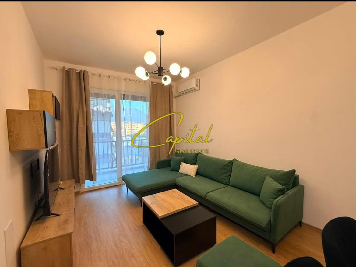 Apartament me qira 1+1 5 maji 55.000 leke