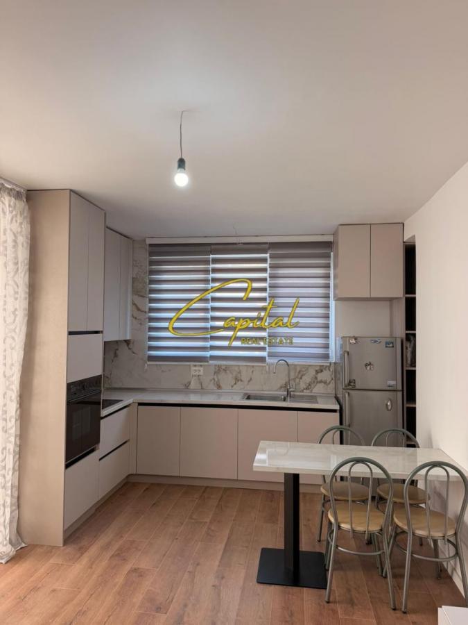 Apartament me qira 1+1 rruga e kosovareve 65.000 leke