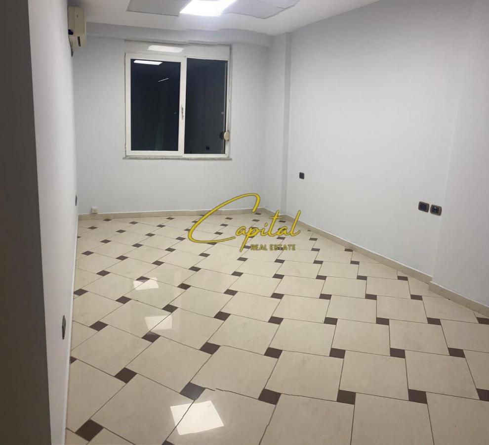 Ambient biznesi me qira 110 m2 ish blloku 100.000 leke