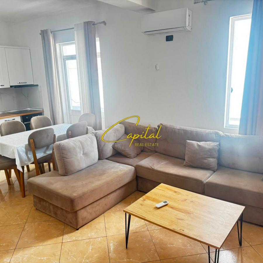 Apartament me qira 1+1 5 maji 50.000 leke