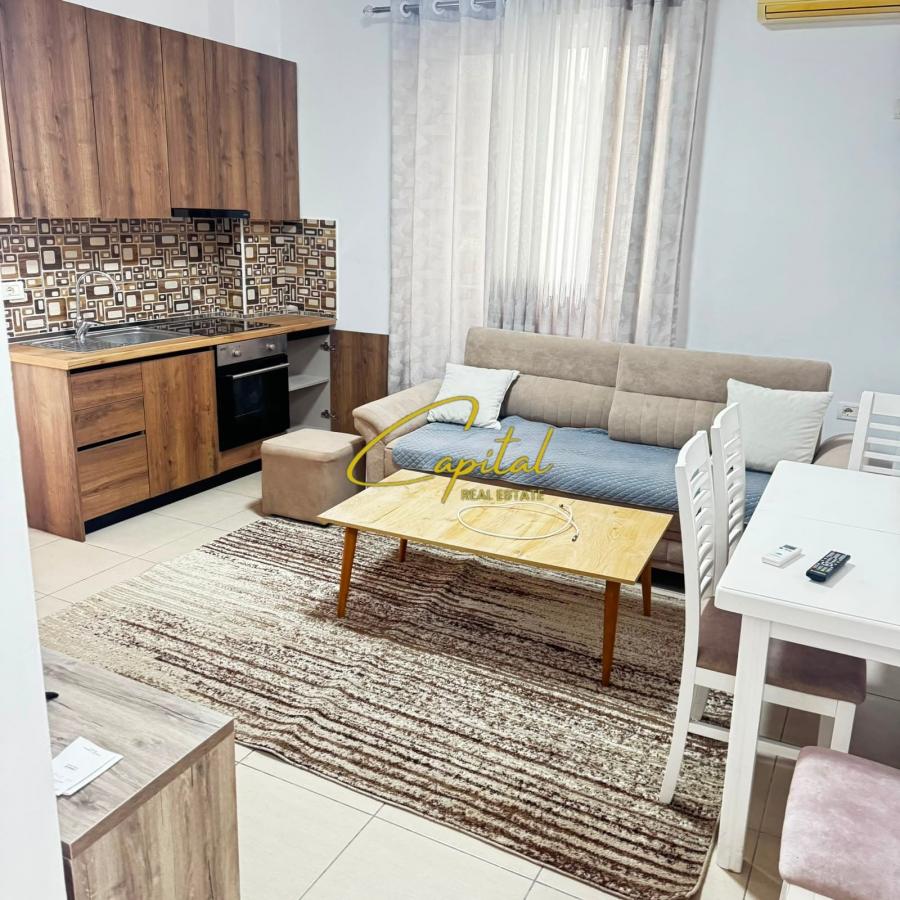 Apartament me qira 1+1 5 maji 50.000 leke