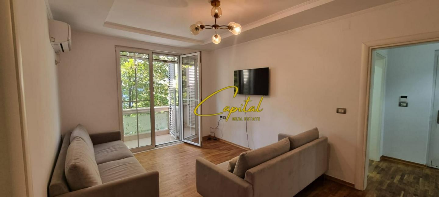 Apartament me qira 2+1 sheshi willson 900 euro
