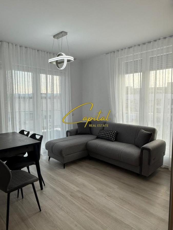 Apartament me qira 2+1 ish stacioni trenit 70.000 leke