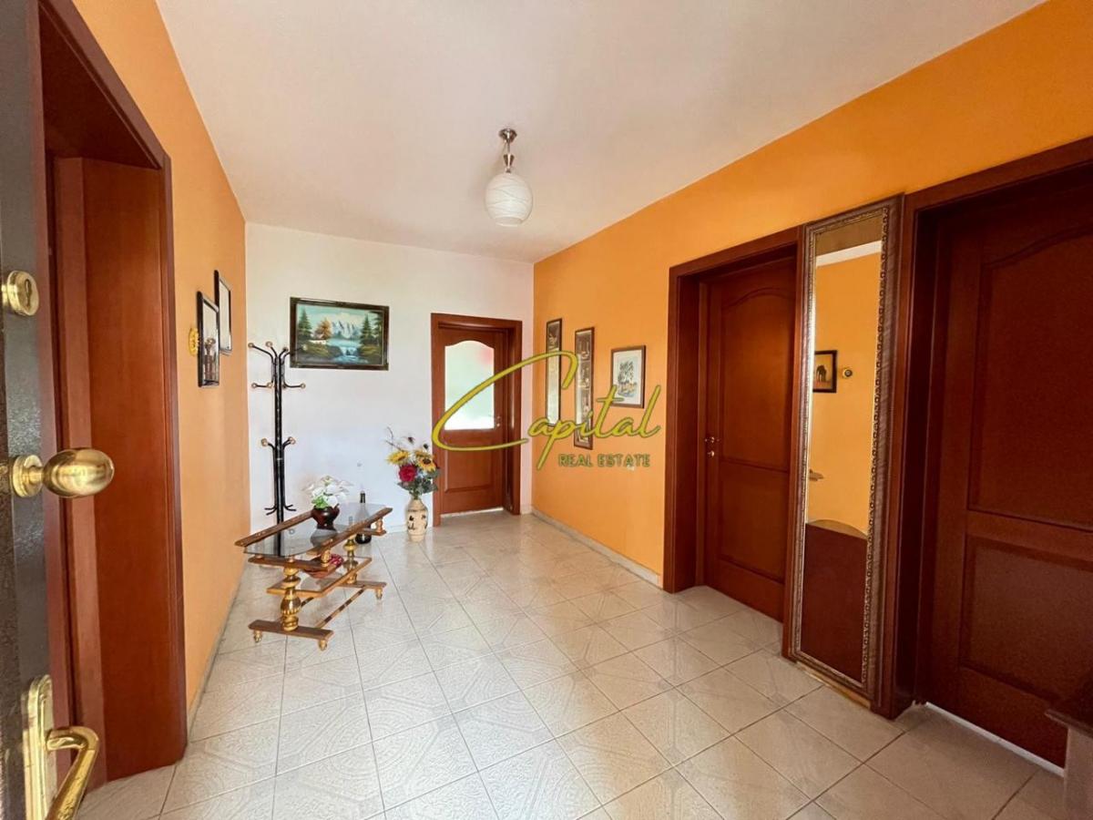 Apartament me qira 2+1+2 ali demi 50.000 leke