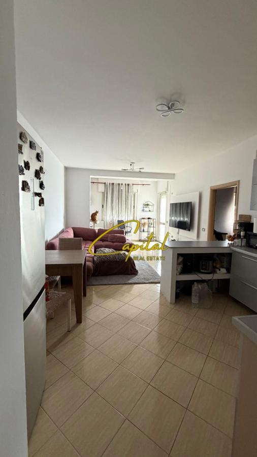 Apartament me qira 1+1 komuna e parisit 55.000 leke