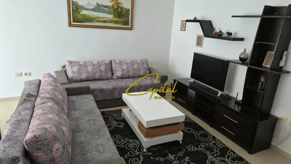 Apartament me qira 2+1 astir 500 euro