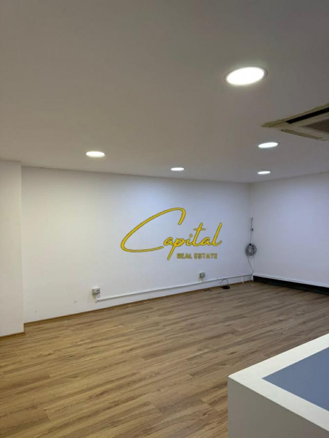 Ambient biznesi me qira 60 m2 rruga e barrikadave 60.000 leke