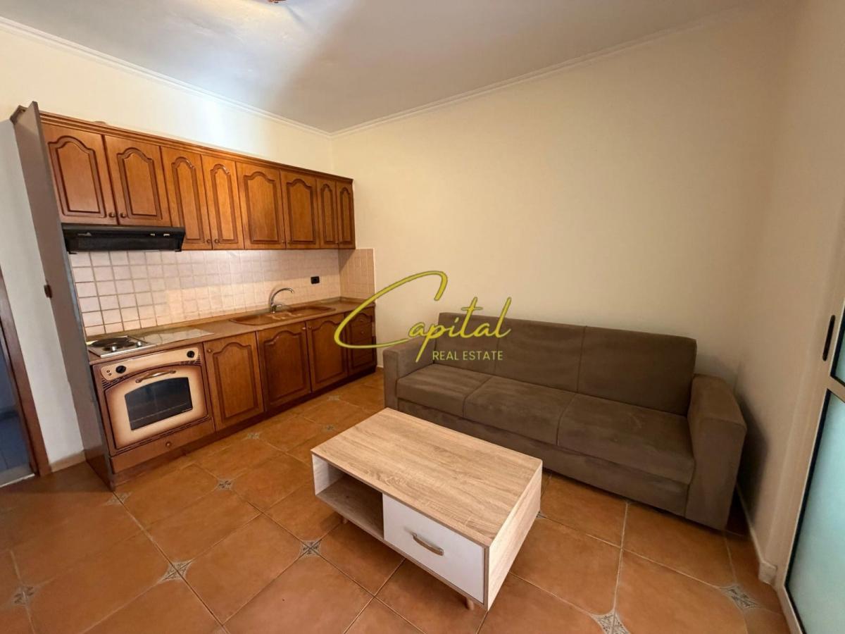 Apartament me qira 1+1 rruga e barrikadave 40.000 leke
