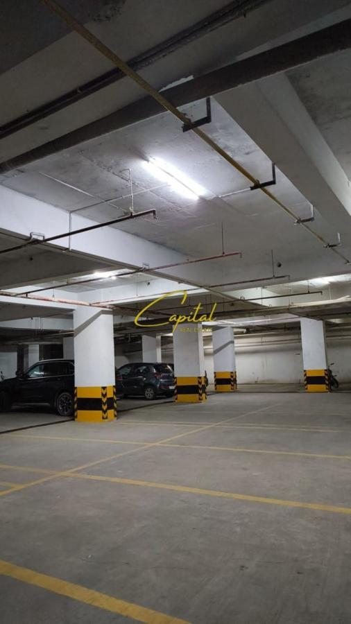 Shiten 2 poste parkimi 30 m2 ish fusha aviacionit 4.300.000 leke