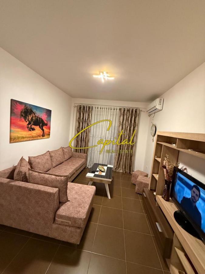 Apatament me qira 2+1+2 liqeni i thate 650 euro