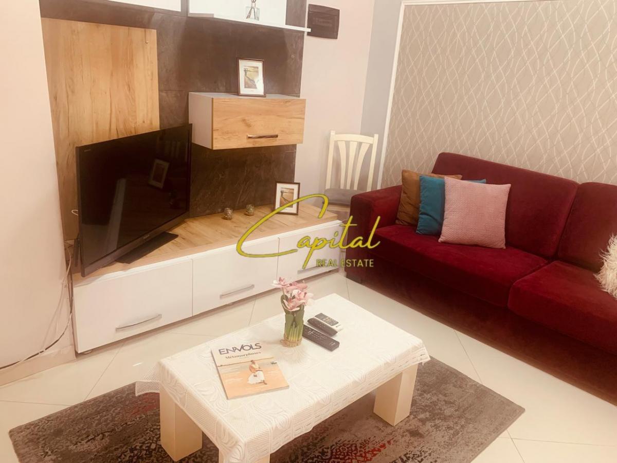 Apartament me qira 1+1 rruga e kavajes 50.000 leke